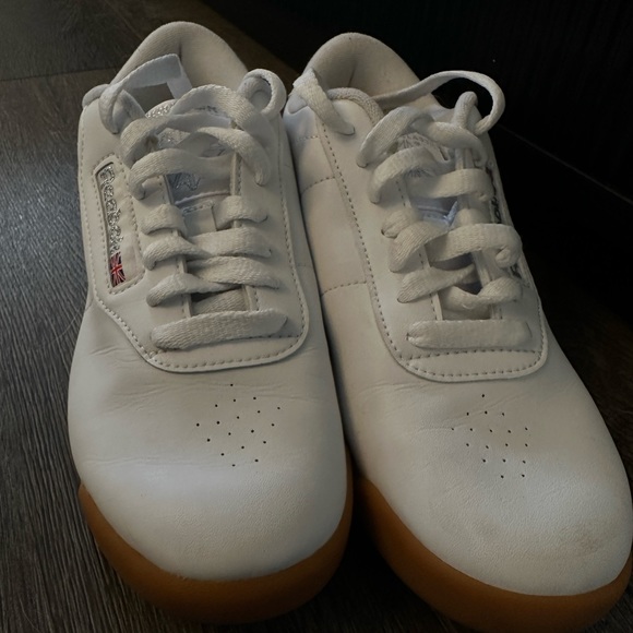 REEBOK classics women’s size 6.5 white gently used - Picture 5 of 9
